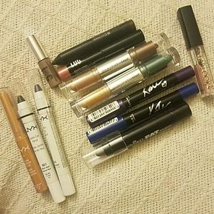 Cream shadow bundle - 12 piece